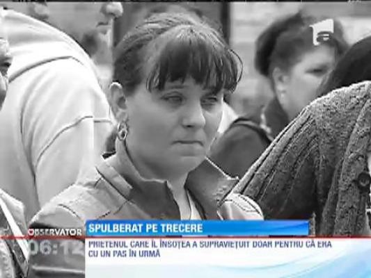 Un băiat de 17 ani a fost spulberat pe o trecere de pietoni de un şofer care se credea la raliu