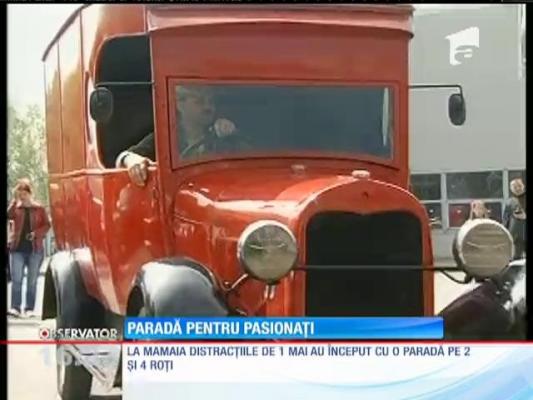 Distracția a debutat la Mamaia cu Parada automobilelor de epocă
