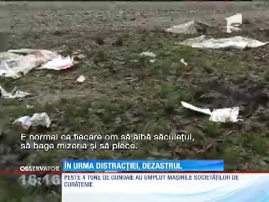 Petrecăreții pleacă, gunoiul rămâne! Munți de mizerie după distracția de 1 Mai
