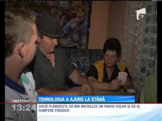 Un oier din judeţul Sibiu a găsit soluţia să fie în pas cu restul lumii