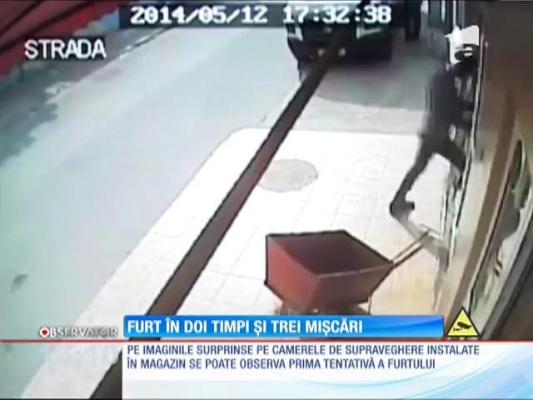 Trei indivizi au realizat un furt în doi timpi şi trei mişcări