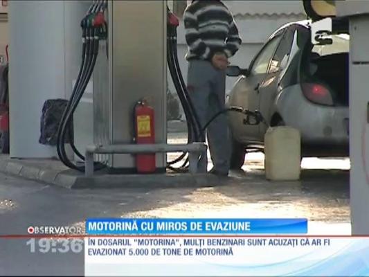 Motorina miroase a evaziune