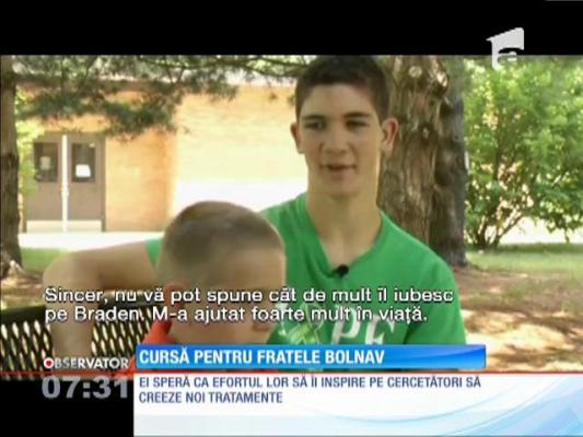 Un copil de 14 ani l-a cărat în spate 60 de kilometri pe fratele său