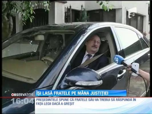 Traian Băsescu își lasă fratele pe mâna justiţiei