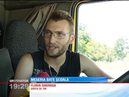 Absolvenţii de liceu aleg mai degrabă o meserie decât o facultate