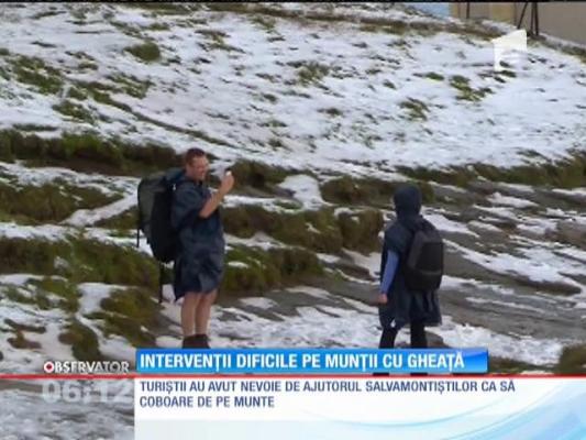 Intervenții dificile pe munții cu gheață