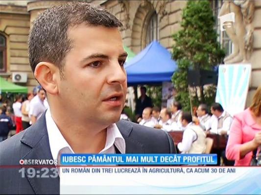 Românii trăiesc pentru pământ şi vor să facă agricultură