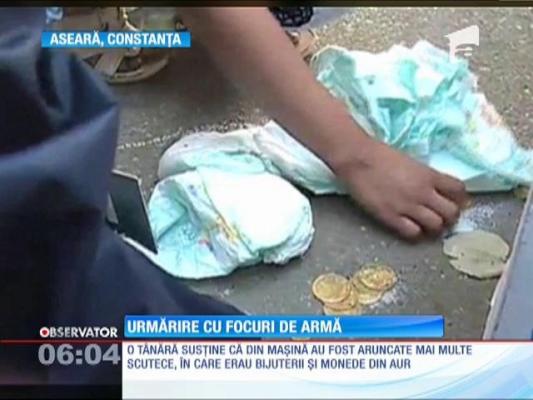 O bandă de hoţi de locuinţe a fost oprită cu focuri de armă în trafic