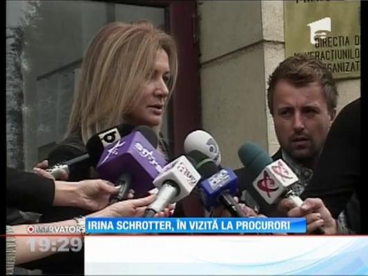 Creatoarea de modă Irina Schrotter, în vizită la DIICOT