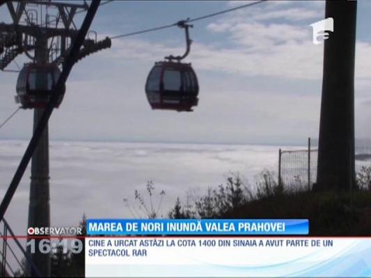 Valea Prahovei, inundată de nori