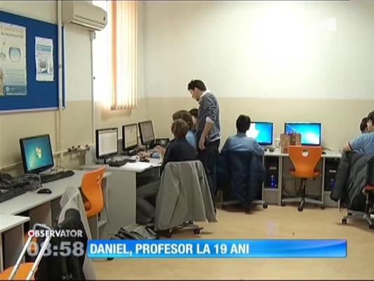 Daniel, profesor la 19 ani