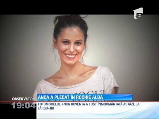 Anca Rovenţa, manechina de 26 de ani găsită moartă, condusă pe ultimul drum