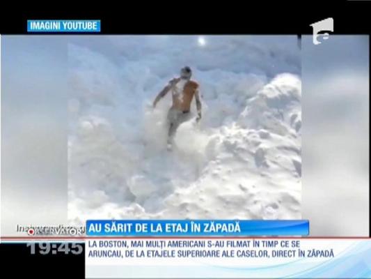 Americanii au inventat un nou sport. Saltul în goliciune