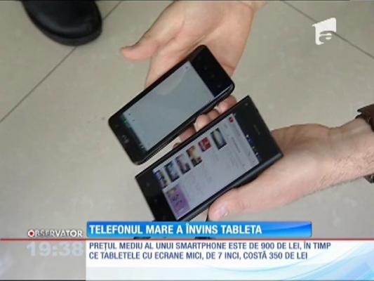 Smartphone-ul cu ecranul mare a învins tableta