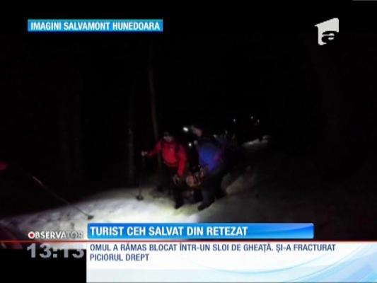 Turist ceh salvat din Munţii Retezat