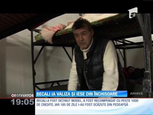 Gigi Becali ia valiza și iese din închisoare