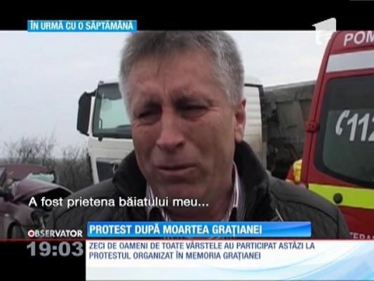 Arad: Zeci de oameni revoltaţi au protestat pentru Graţiana