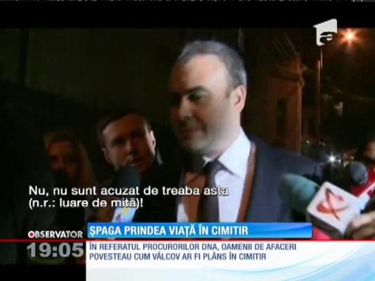 Ministrul de Finanţe al României, Darius Vâlcov, întâlniri conspirative în cimitir