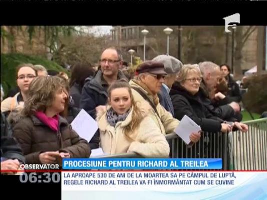 Procesiune amplă pentru regele Richard al III-lea