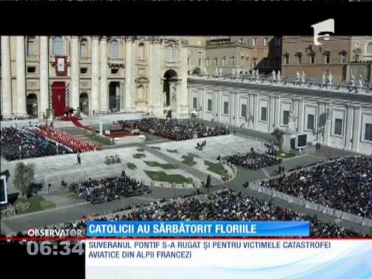 Papa Francisc s-a rugat pentru victimele accidentului aviatic din Alpi, de Florii