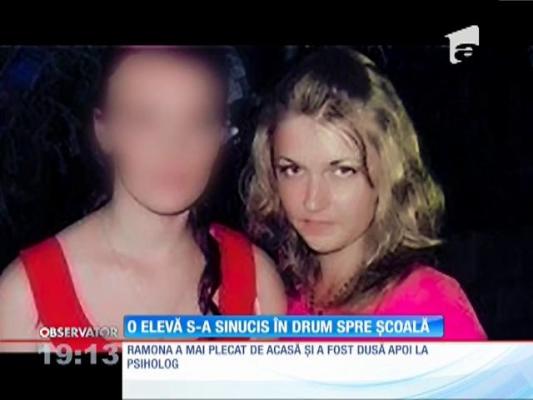 O elevă s-a sinucis în drum spre şcoală