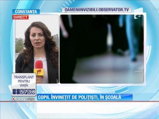 Copil bătut crunt de doi poliţişti în cancelaria şcolii!