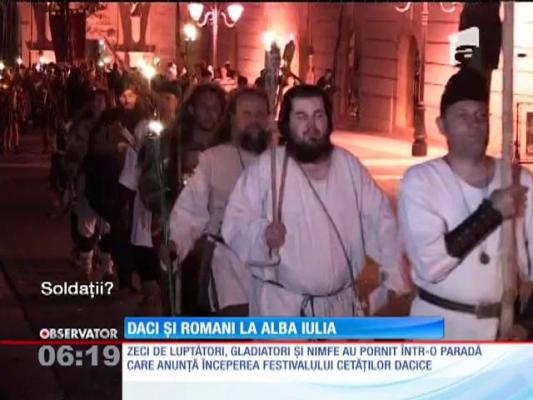 Străzile din Alba Iulia, invadate de daci și romani