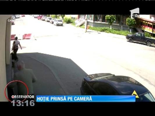 Un bătrân din Dej a rămas fără bani