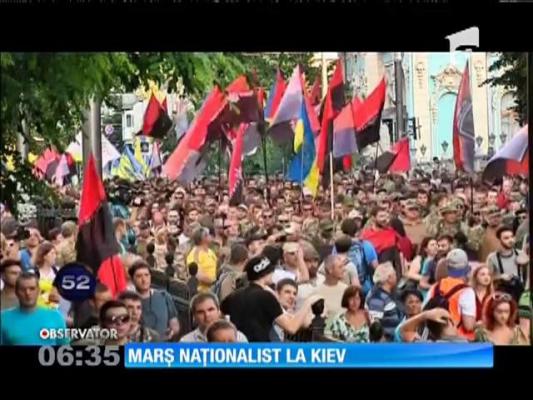 Marș naționalist la Kiev. Militanţi au cerut guvernului să rupă relaţiile diplomatice cu Rusia