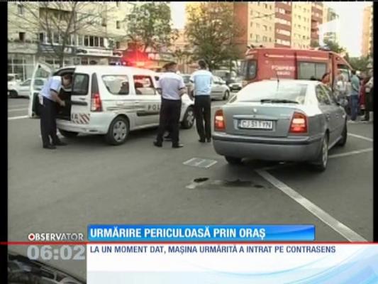 Urmărire periculoasă prin oraș. Totul s-a terminat cu un accident