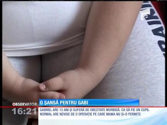 O şansă pentru Gabi, copilul de 13 ani care are 177 de kilograme