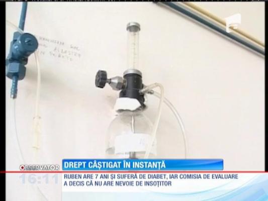 O mamă se luptă cu sistemul pentru copilul ei bolnav de diabet