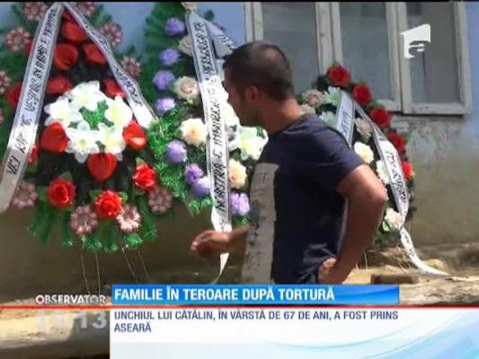Tânărul torturat şi ucis de unchiul şi verii lui a fost adus acasă în sicriu