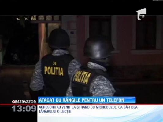 Momente de teroare pentru mai mulţi timişoreni aflaţi la ştrandul din Deta. Membrii unui clan ţigănesc au atacat un fost poliţist