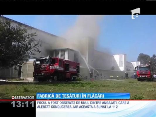 Botoşani: Fabrică de ţesături în flăcări