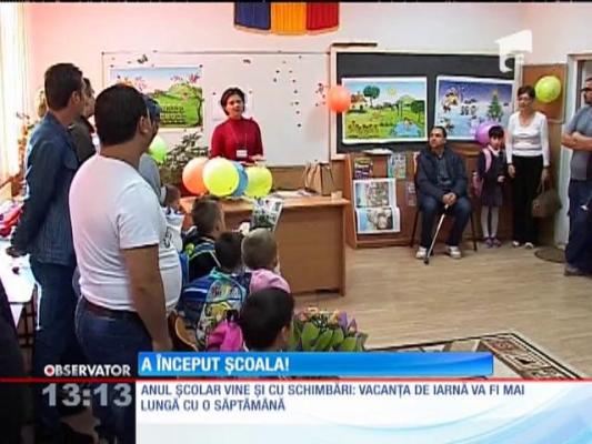 Trei milioane de elevi din toată ţara au început şcoala