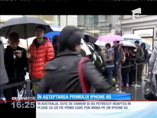 Cozi interminabile în faţa magazinelor, în așteptarea primului Iphone 6S