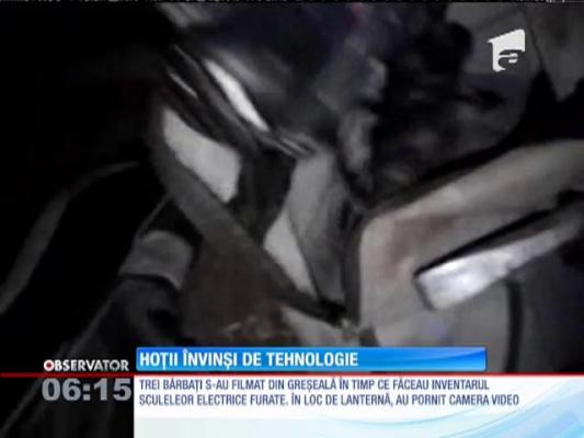 Telefonul mobil le-a jucat feste unor hoţi din Suceava şi i-a aruncat după gratii