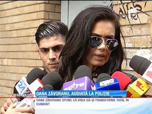 Oana Zăvoranu a fost audiată la Poliţia Capitalei după ce a cerut deshumarea mamei sale