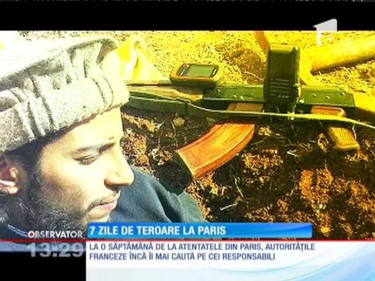 La o săptămână de la atentatele din Paris, autorităţile încă îi mai caută pe cei responsabili