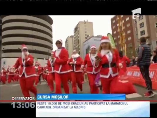 Peste 10.000 de Moși Crăciun, prezenți la un maraton caritabil