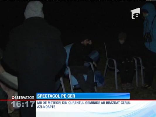 Mii de meteori din constelaţia Gemenii au brăzdat cerul