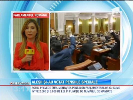 Parlamentarii şi-au votat pensiile speciale