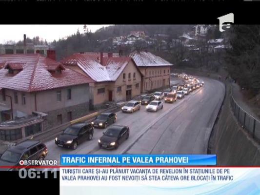 Vacanţa de Revelion pe Valea Prahovei a început cu câteva ore petrecute în trafic