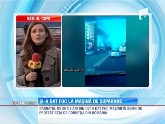 Un bărbat din Olt şi-a dat foc la maşină de supărare