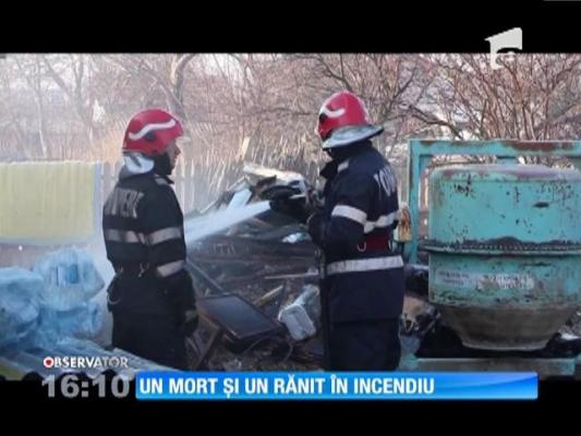 Un mort și un rănit în incendiu. Focul a izbucnit din cauza coşului de fum neizolat