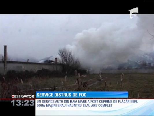 Service auto distrus de foc