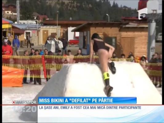 Tinerele de pe pârtia Păltiniș au defilat în bikini