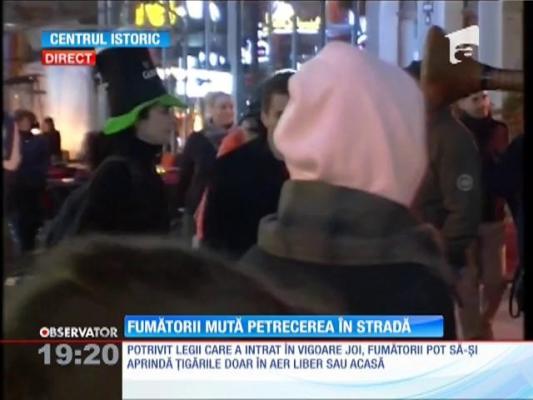 Fumătorii mută petrecerea în stradă