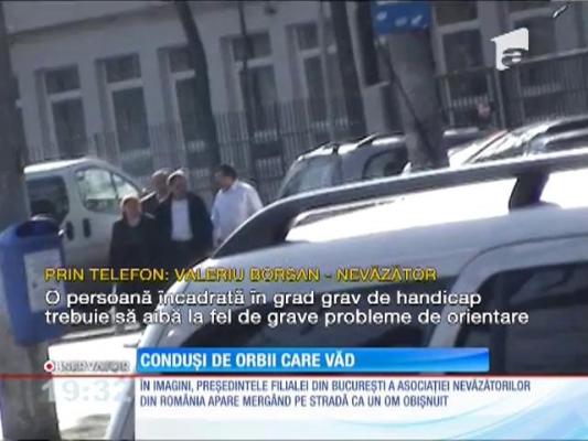 Nevăzătorii din România, conduși de orbi care văd!